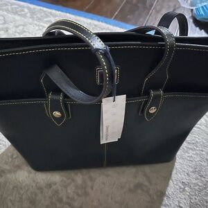 Dooney & Bourke Xlarge tote NEW W TAGS BEAUTIFUL!!